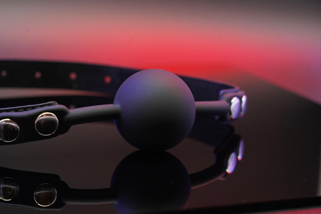 Der BDSM Knebel-Guide für Anfänger: So knebelst du deinen Partner richtig